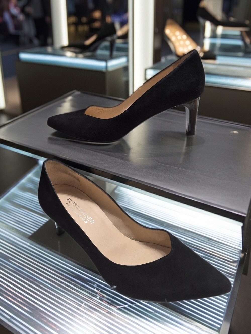 PETER KAISER GERMAN HANDCRAFTED LEATHER WOMEN'S BLACK PUMPS SZ 8 PK 5.5 $325